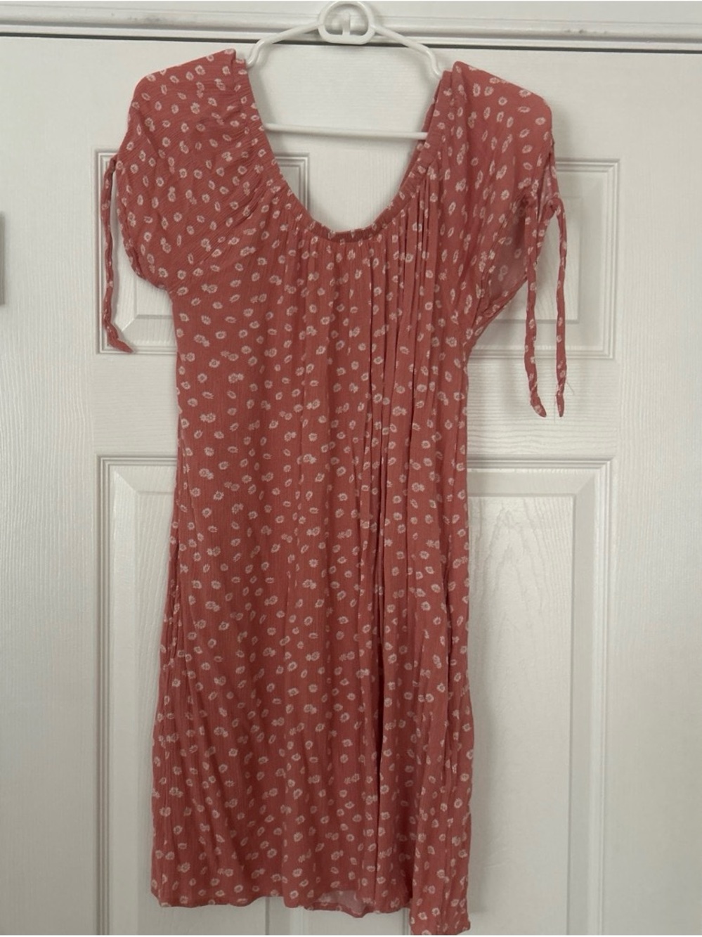 Pink Rose Dusty Rose Floral Tie-Sleeve Dress